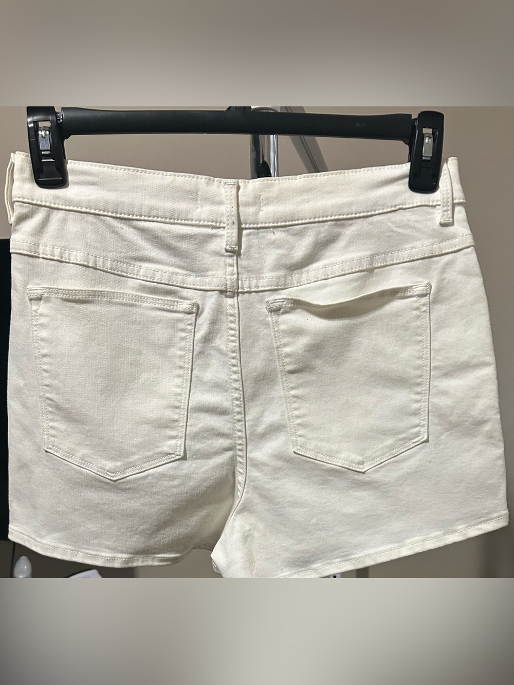 Chelsea & Violet White Denim Shorts with Classic Five-Pocket Style - Picture 2 of 3